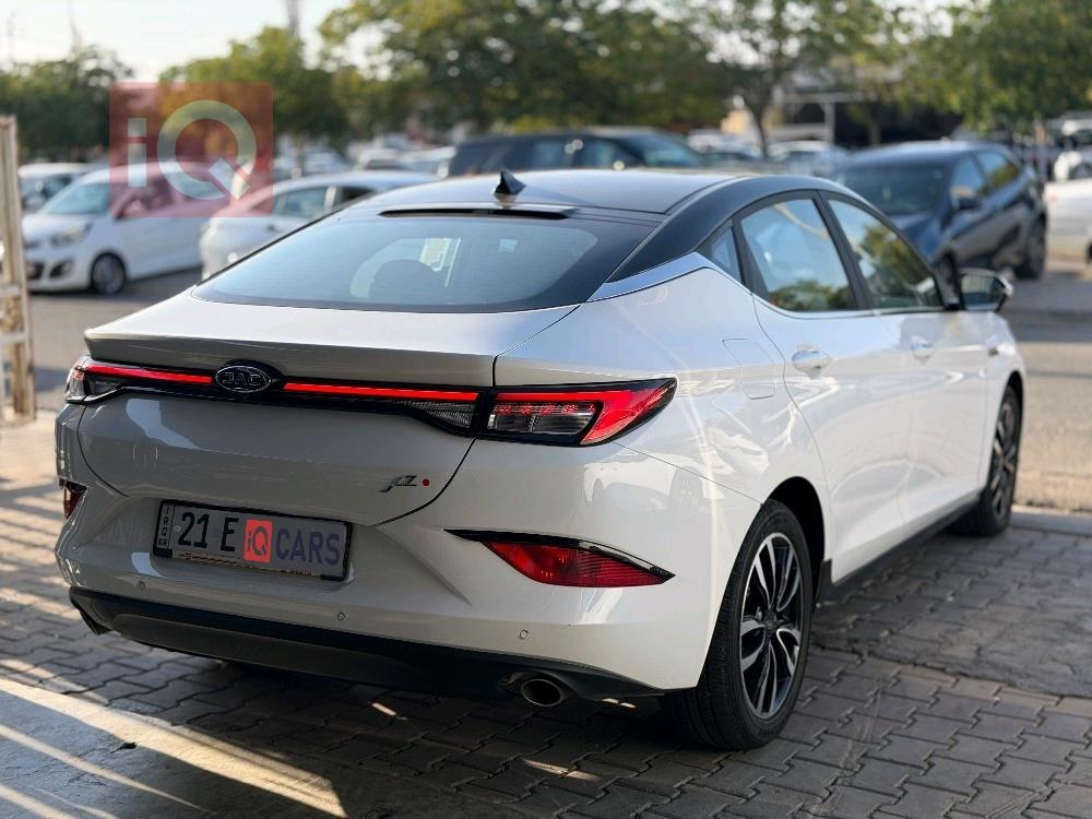 JAC J7